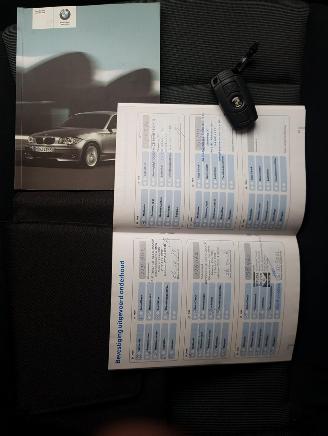 BMW 1-serie 116i High Executive picture 16