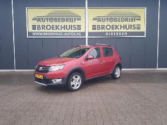krockskadad bil auto Dacia Sandero 0.9 TCe 10th Anniversary 2015/8