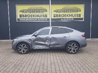 Renault Arkana 1.6 E-Tech Hybrid 145 R.S. Line picture 2