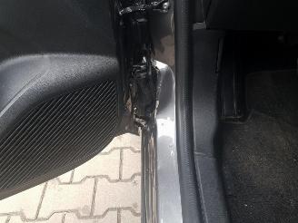 Renault Arkana 1.6 E-Tech Hybrid 145 R.S. Line picture 11