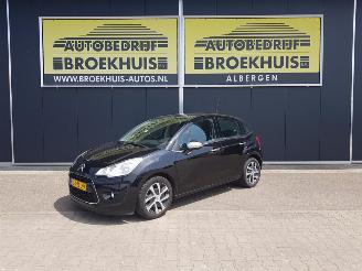 Vaurioauto  passenger cars Citroën C3 1.2 VTi Collection 2013/1