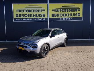 damaged passenger cars Citroën C4 1.2 Puretech Feel Edition 2021/1