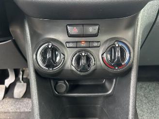 Peugeot 208 1.0 VTi Access picture 18
