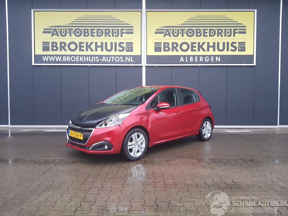Peugeot 208 1.2 PureTech Signature