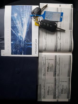 Peugeot 208 1.2 PureTech Signature picture 21