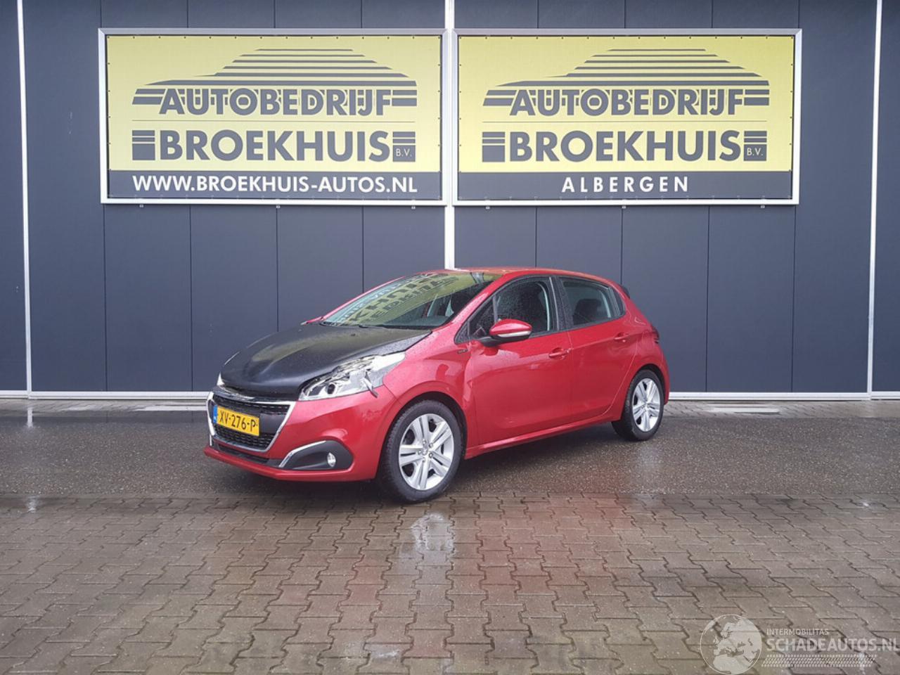 Peugeot 208 1.2 PureTech Signature