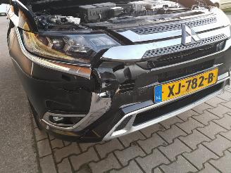 Mitsubishi Outlander 2.4 PHEV Intense picture 12