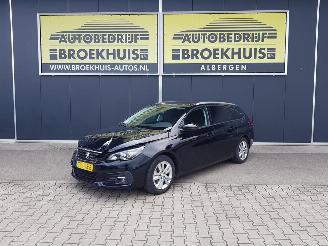 Peugeot 308 SW 1.2 PureTech Blue Lease Executive picture 1