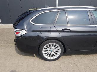 BMW 5-serie Touring 520d Executive picture 10
