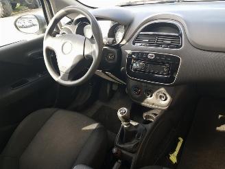 Fiat Punto Evo 0.9 TwinAir Young picture 16