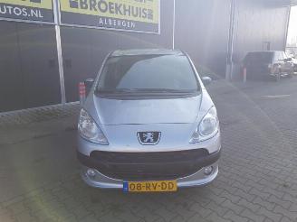 Peugeot 1007 1007 (KM), Hatchback 3-drs, 2004 / 2011 1.4 picture 15