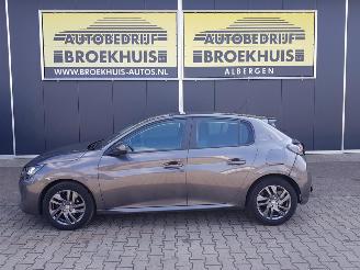 Peugeot 208 1.2 PureTech Active Pack picture 2