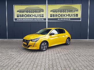 Vaurioauto  passenger cars Peugeot 208 1.2 PureTech Allure Pack 2023/3