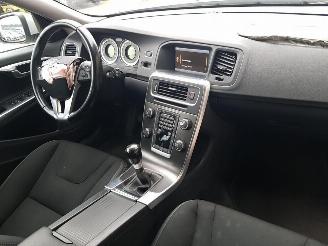 Volvo V-60 2.0 D4 Momentum picture 18