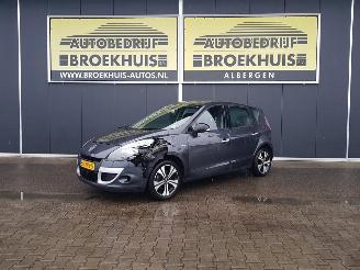 krockskadad bil auto Renault Scenic 2.0 Bose Automatic 2011/5
