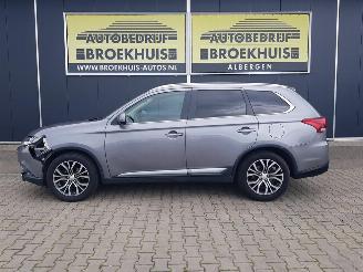 Mitsubishi Outlander 2.2 DI-D Instyle 4WD 7-persoons picture 2
