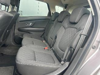 Renault Scenic 1.3 TCe Limited picture 18