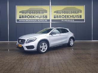 krockskadad bil auto Mercedes GLA 200 CDI Ambition 2014/9