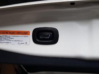 Mitsubishi Outlander 2.0 PHEV instyle picture 20