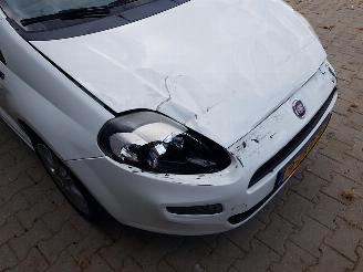 Fiat Punto Evo 0.9 TwinAir Young picture 9