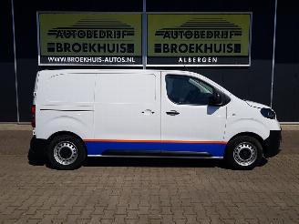 Toyota Proace Worker 1.5 D-4D L2 Navigator picture 4
