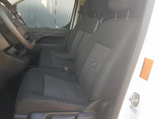 Toyota Proace Worker 1.5 D-4D L2 Navigator picture 16