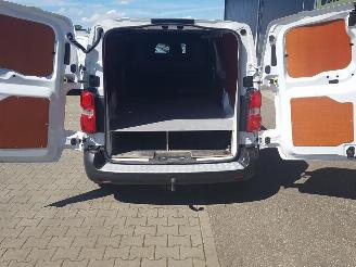 Toyota Proace Worker 1.5 D-4D L2 Navigator picture 25