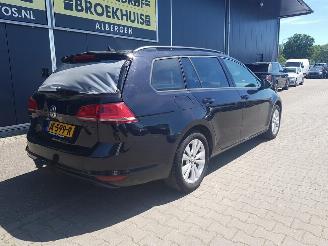 Volkswagen Golf 1.6 TDI Highline DSG picture 8