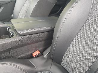 Peugeot 3008 1.2 PureTech Active picture 20