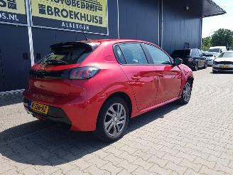 Peugeot 208 1.2 PureTech Allure picture 8