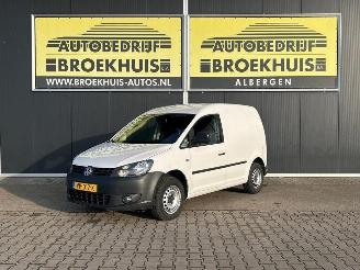 krockskadad bil bedrijf Volkswagen Caddy 1.6 TDI 2015/6