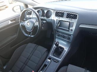 Volkswagen Golf 1.6 TDI Comfortline BlueMotion picture 17