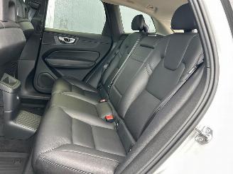 Volvo Xc-60 2.0 T8 Twin Engine AWD Inscription picture 18