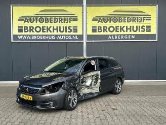 demontáž osobní automobily Peugeot 308 308 SW (L4/L9/LC/LJ/LR), Combi 5-drs, 2014 / 2021 1.2 12V e-THP PureTech 130 2018/12