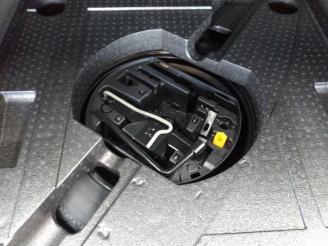 Peugeot 308 308 SW (L4/L9/LC/LJ/LR), Combi 5-drs, 2014 / 2021 1.2 12V e-THP PureTech 130 picture 32