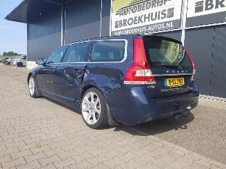 Volvo V-70 1.6 D2 Momentum picture 8