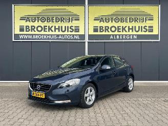 Schadeauto Volvo V-40 1.6 D2 Kinetic 2012/12