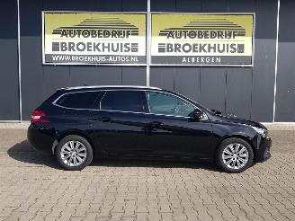 Peugeot 308 SW 1.6 BlueHDI Blue Lease Premium Automatic picture 4
