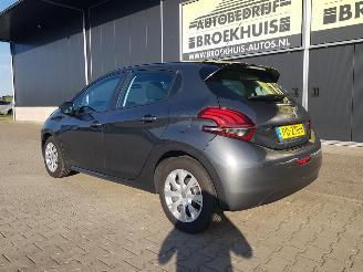 Peugeot 208 1.2 PureTech Blue Lion picture 8