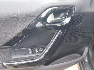Peugeot 208 1.2 PureTech Blue Lion picture 21