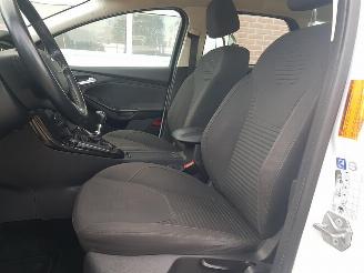 Ford Focus Wagon 1.0 Titanium Edition picture 14