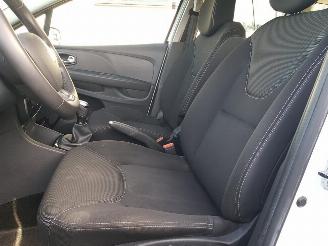 Renault Clio Estate 0.9 TCe Intens picture 13