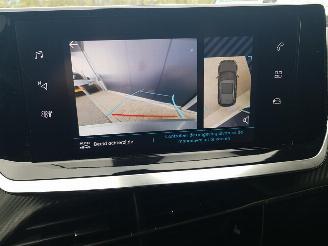 Peugeot e-2008 EV Allure 50 kWh picture 21