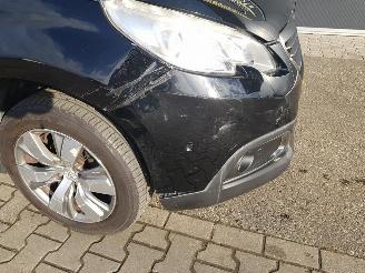 Peugeot 2008 1.2 VTi Allure Pack Premium Plus picture 15