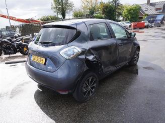 Damaged car Renault Zoé R90 2017/5