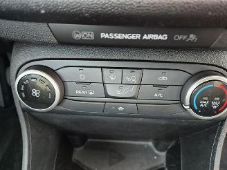 Ford Fiesta 1.1 Ti VCT picture 8