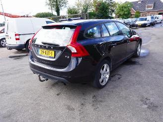 Damaged car Volvo V-60 1.6 16v T3 2012/1