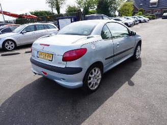 Uttjänta bilar auto Peugeot 206 CC 1.6 16v 2003/3