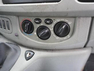 Opel Vivaro 1.9DTI 2.9T L2H1 picture 6