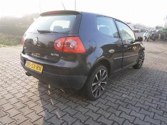 Coche siniestrado Volkswagen Golf 1.6 FSi 2006/6